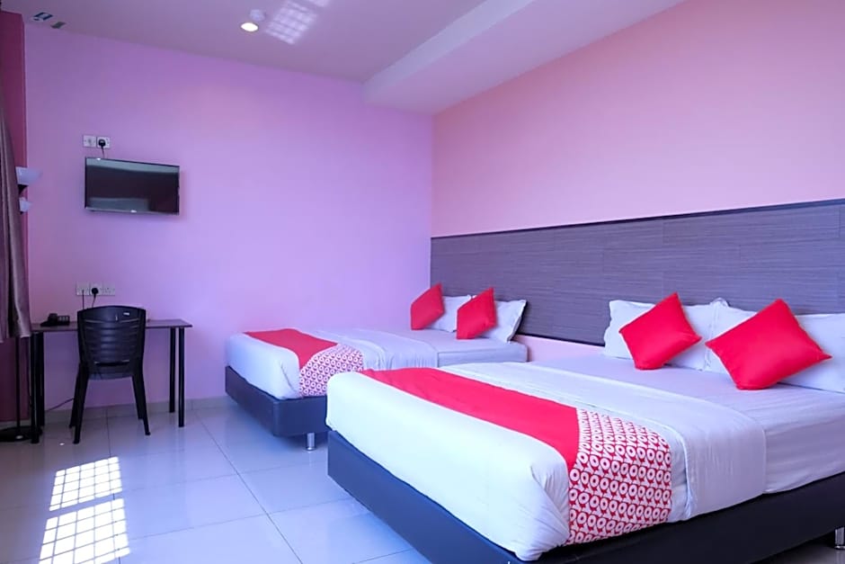 Hotel De' Tees, Masai Utama