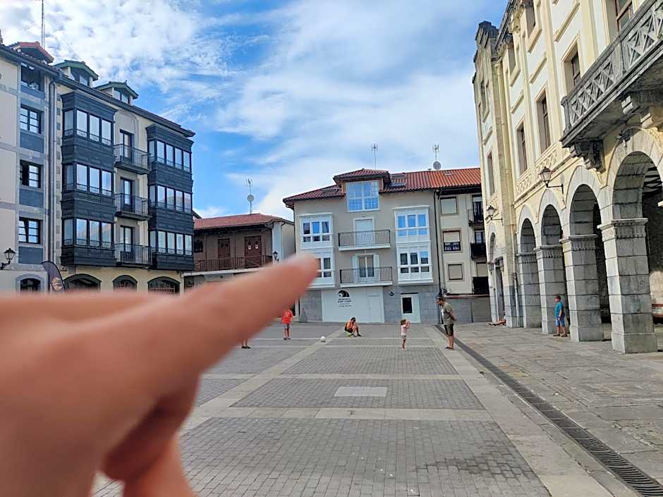 Apartamentos Mundaka Surf Camp