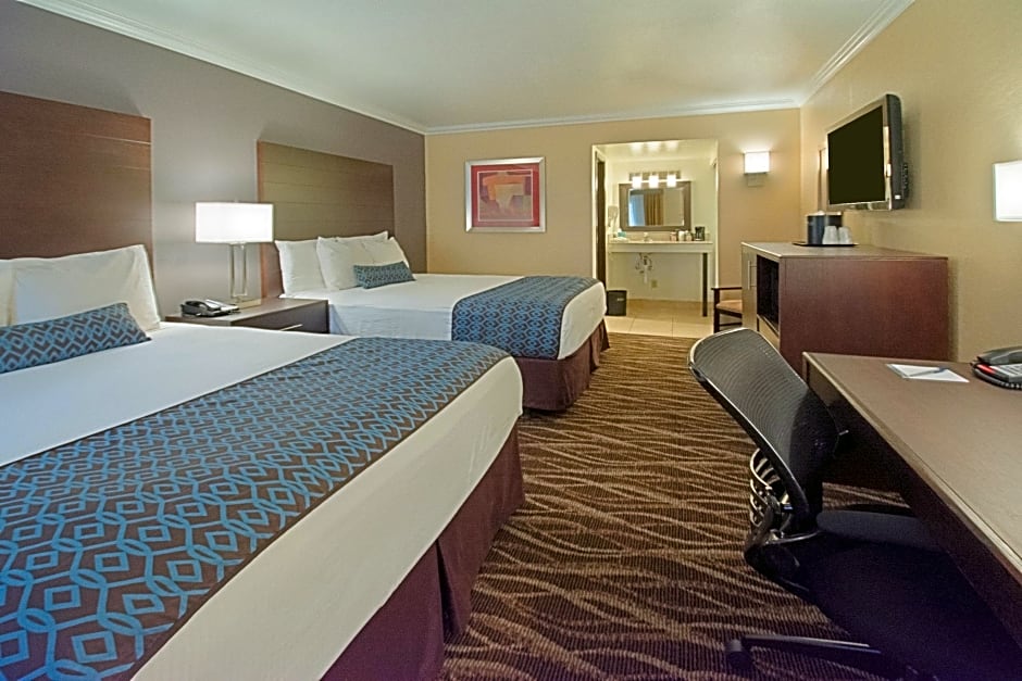 Hotel Tempe/Phoenix Airport InnSuites Hotel & Suites