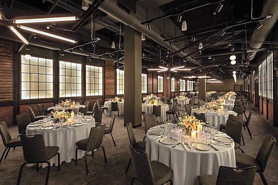 Moxy Downtown Los Angeles