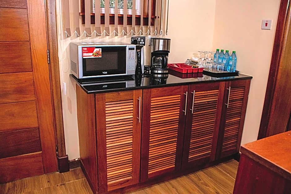 Lake Elementaita Mountain Lodge