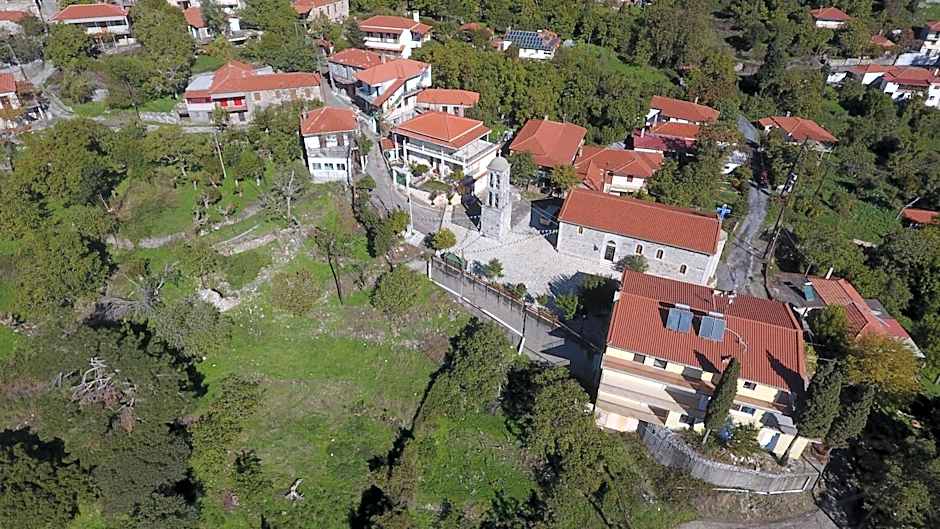 Hotel Isaraiko Spiti Agia Theodora