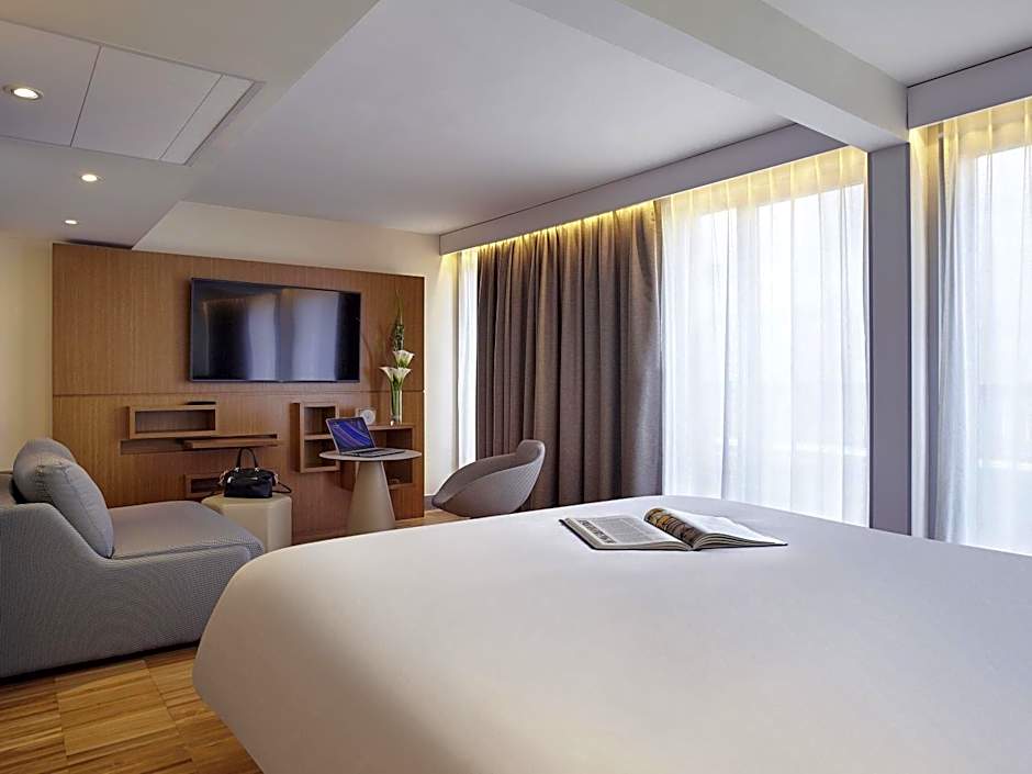 Mercure Paris Arc De Triomphe Etoile