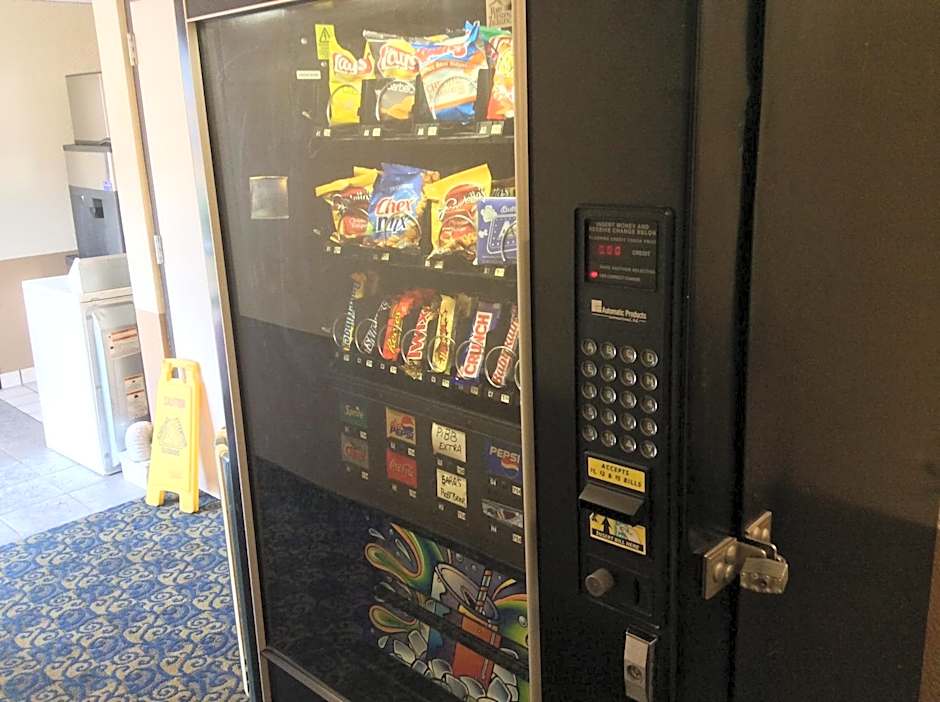Super 8 by Wyndham Marshalltown