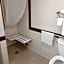 FairBridge Inn & Suites Thorp