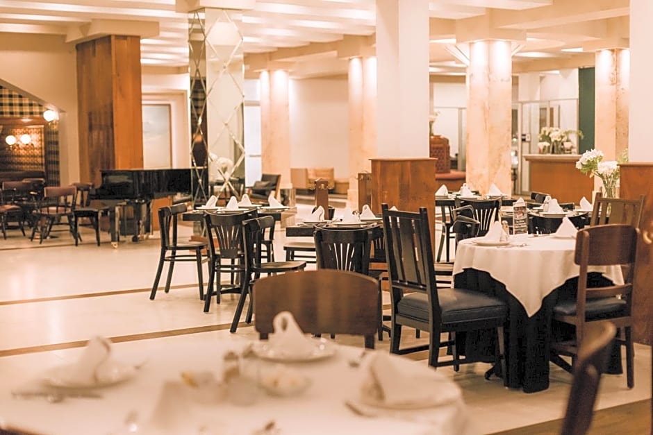 Hotel Leon