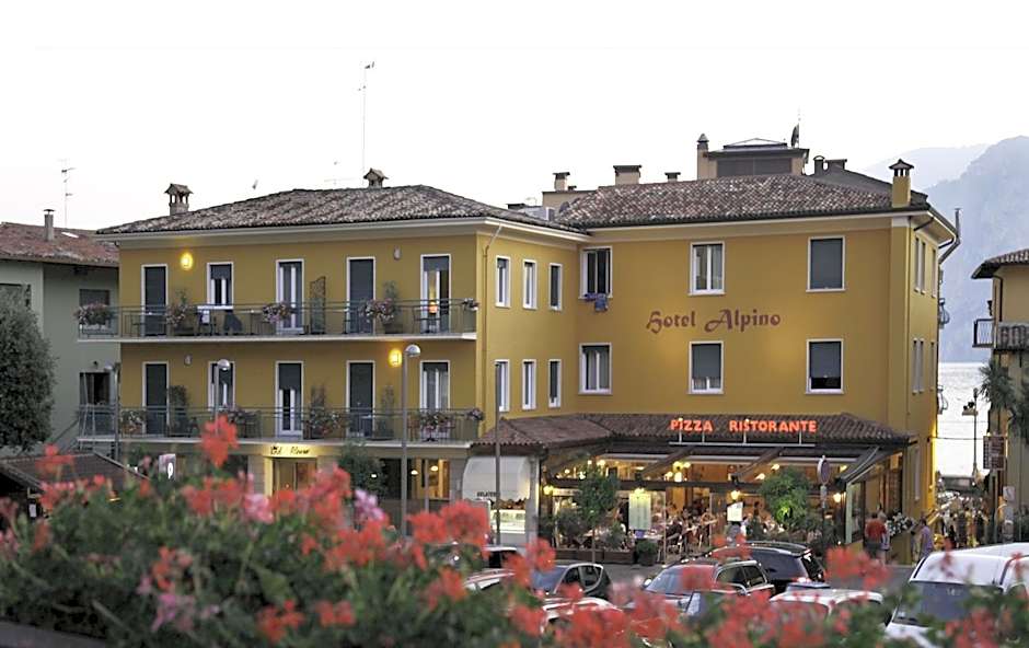 Hotel Alpino