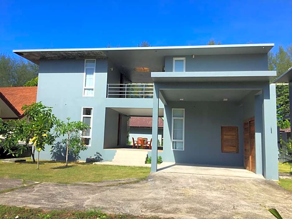 Cousin Koh Kho Khao Beach