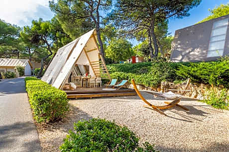 Superior Two-Bedroom Lodge Tent