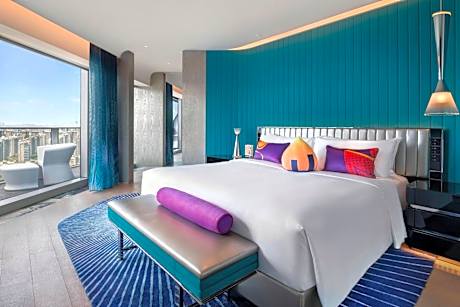 Cozy Suite, 1 Bedroom Suite, 1 King, Balcony