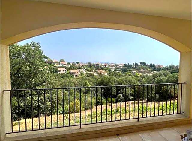 DOMAINE LOU BEL AZUR - Elégant