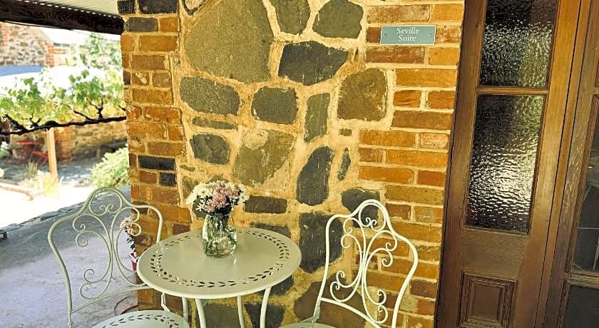 Jacobs Creek Retreat at Moorooroo Park