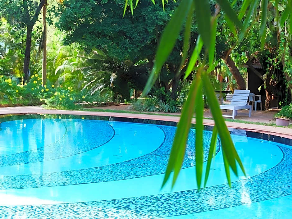 Granpas Inn - Hotel Bougainvillea