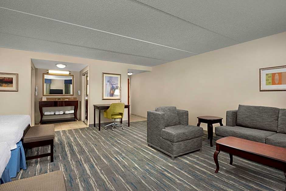Hampton Inn By Hilton Syracuse Clay
