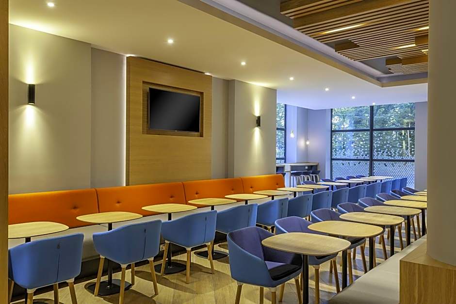 Holiday Inn Express Dublin-Airport By IHG