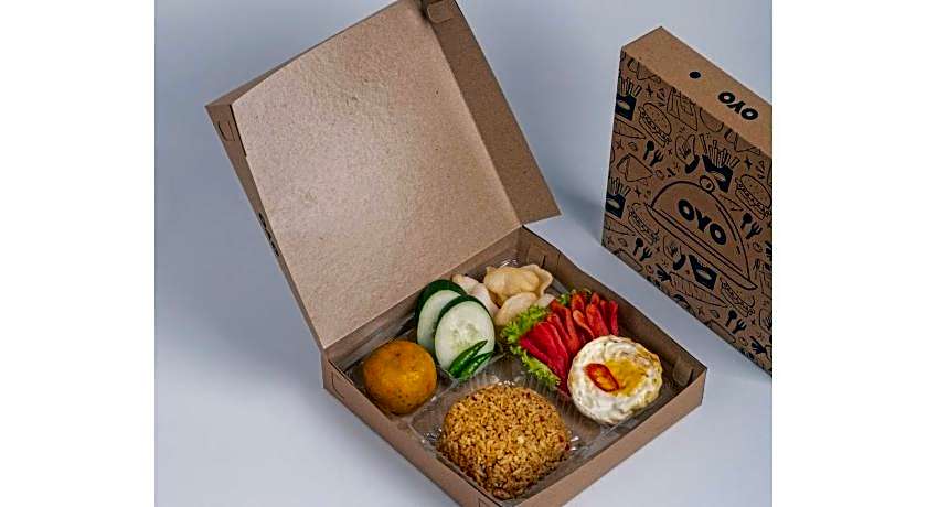 OYO Life 92593 Penginapan Sultan Haji 1