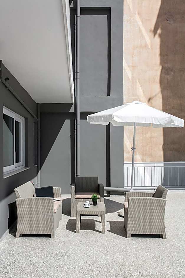WYZ Attiki Aparthotel