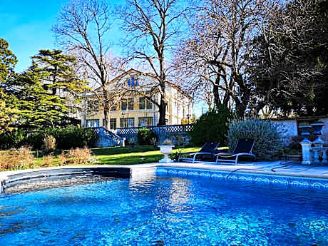 Manoir le Roure