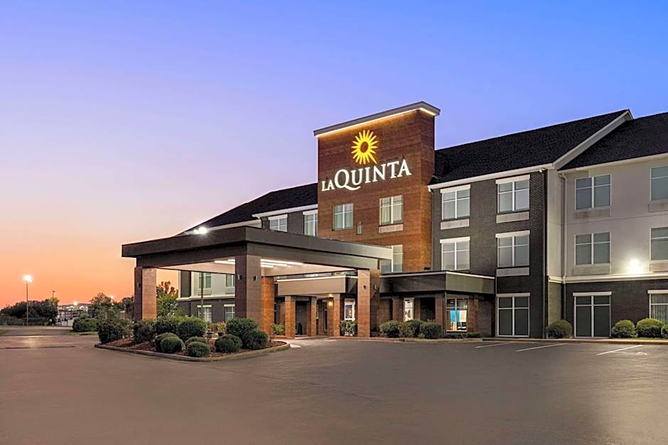 La Quinta Inn & Suites by Wyndham Oxford - Anniston