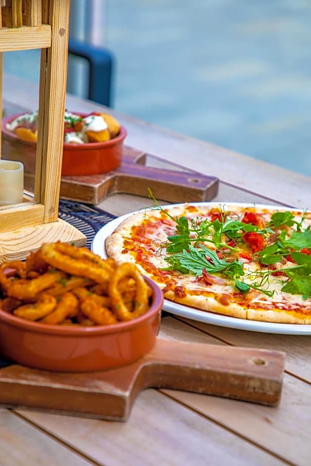 AC Hotel by Marriott Belfast