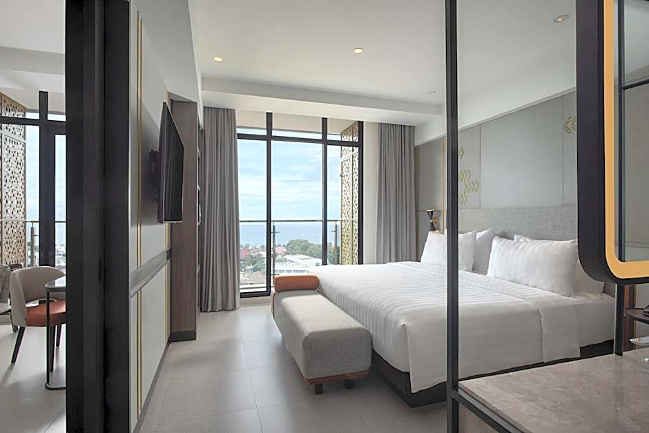 Hotel Santika Premiere Padang