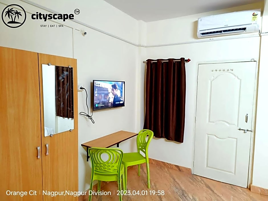 Hotel Orange Cityscape