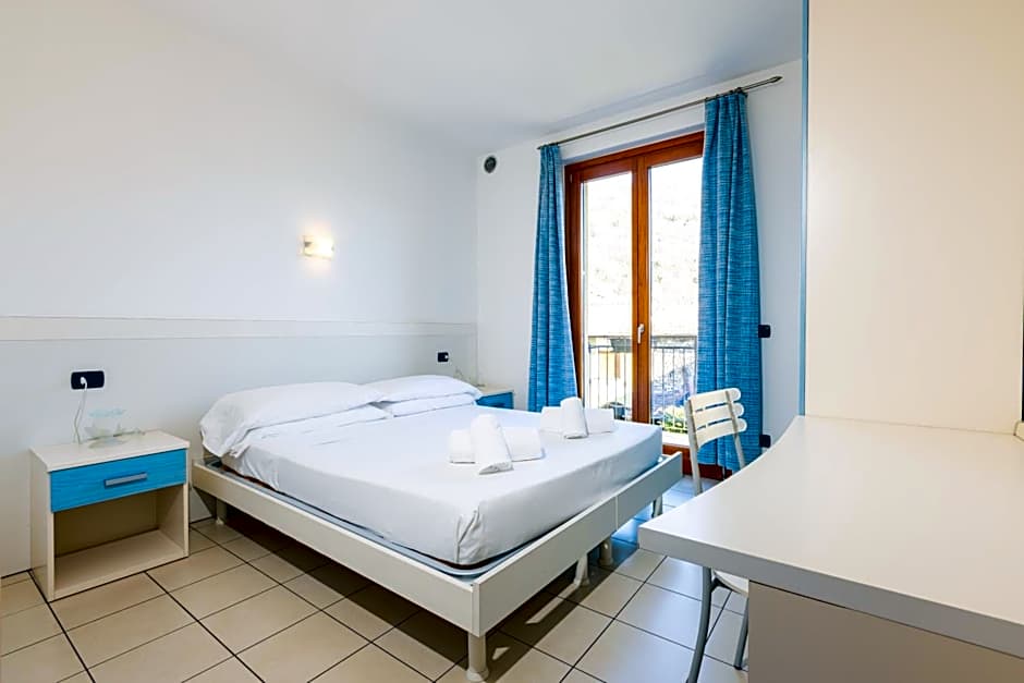 Spluga "Relax & Apartaments" by Alfio Colombo