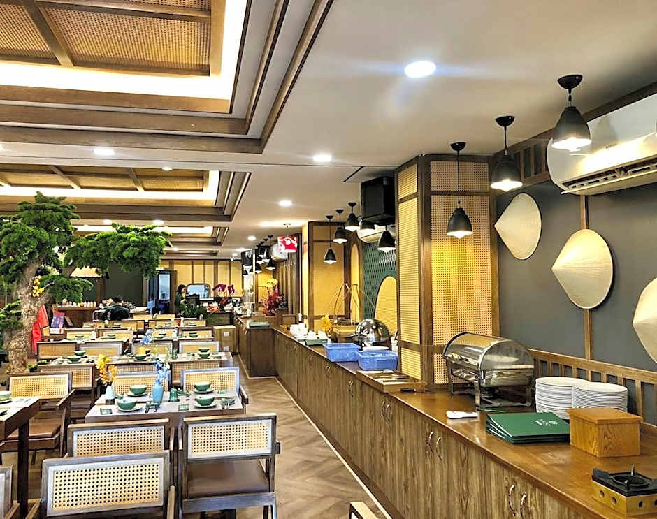 Happy Life Green Hotel