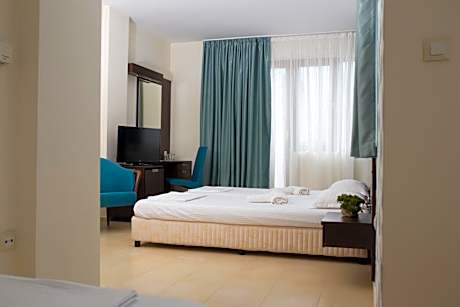 Junior Suite with Balcony and City View