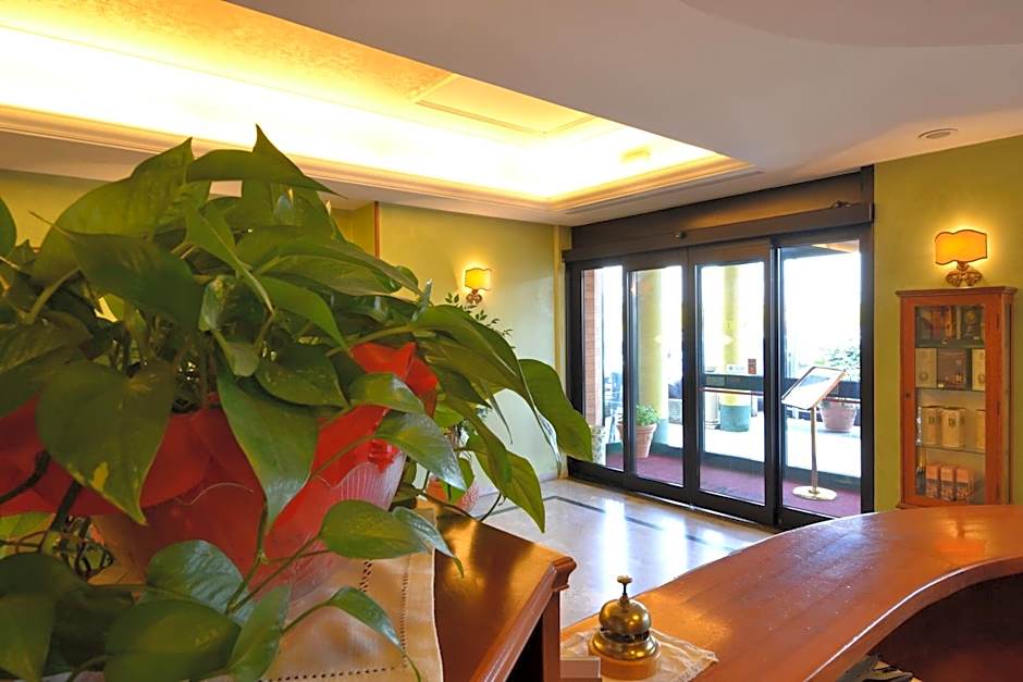 Sun Hotel