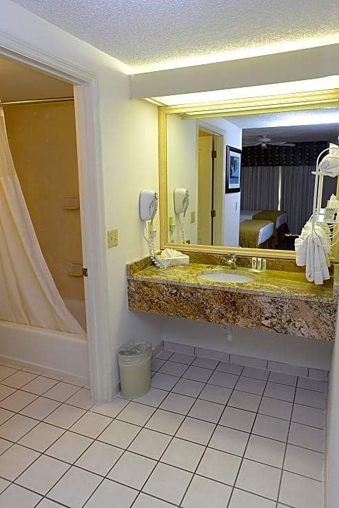 SureStay Plus by Best Western Orlando Lake Buena Vista