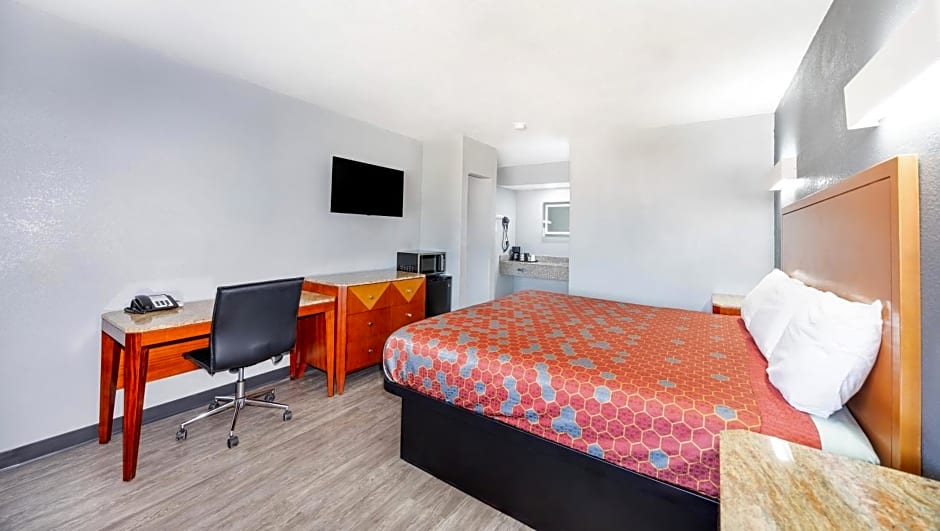 Hondo Executive Inn