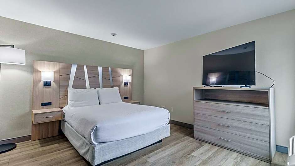 Best Western Plus The Inn At Hampton