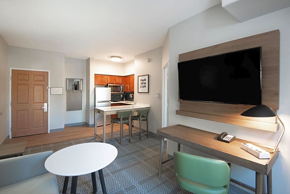 Staybridge Suites Phoenix-Glendale By IHG