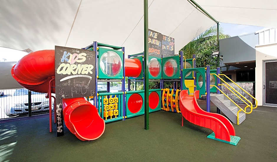 Nightcap at Edge Hill Tavern