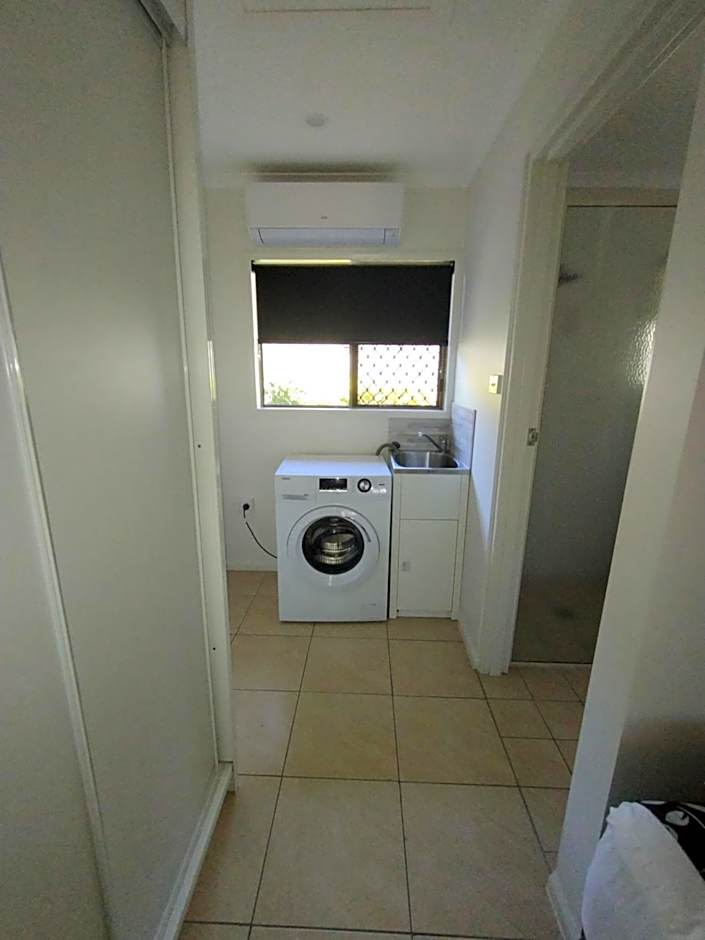 Cascade Motel In Townsville