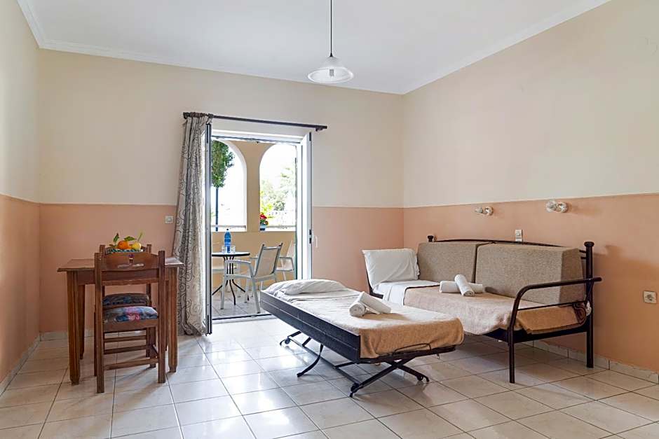 Sandy Maria studio 501