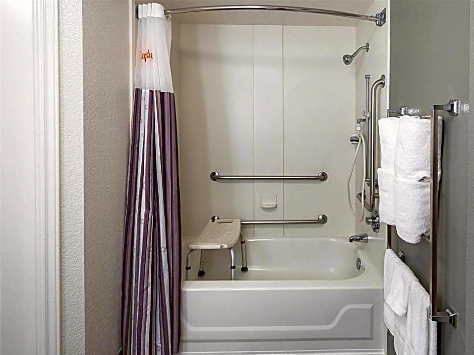 La Quinta Inn & Suites by Wyndham Denver Englewood Tech Ctr