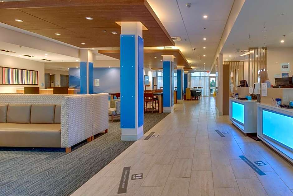 Holiday Inn Express & Suites Union City By IHG