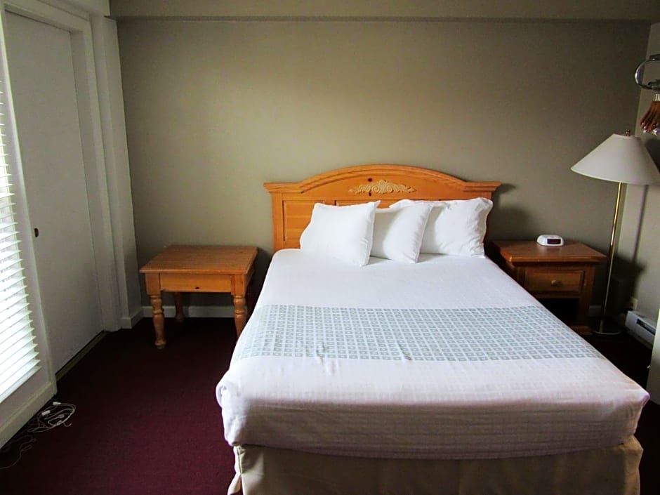 White Buffalo Hotel