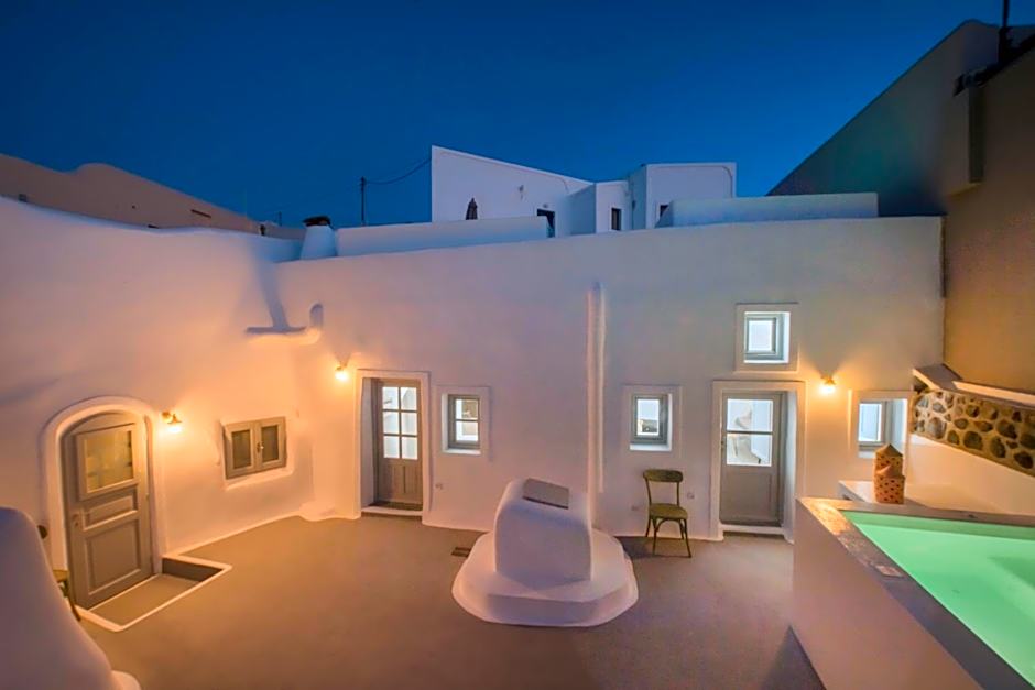 AQUA SERENITY LUXURY SUITES SANTORINI