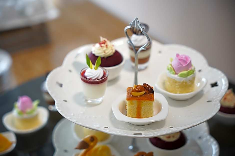 Cross Vibe Bangkok Srinakarin