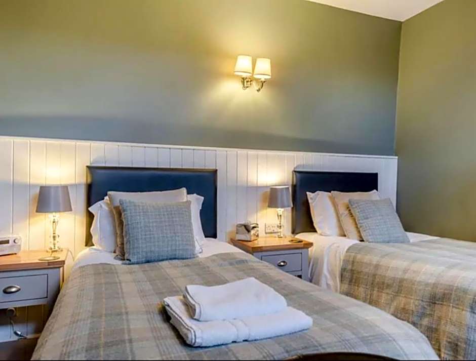 Curly Tail Accommodation