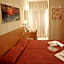 Hotel Majorca sul Mare in centro a Riccione con Area Fitness