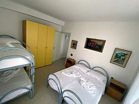 Deluxe One-Bedroom Apartment with Garden View