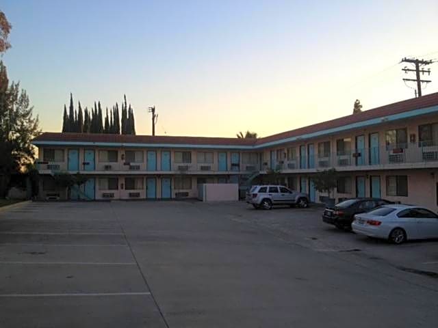 All 8 Motel