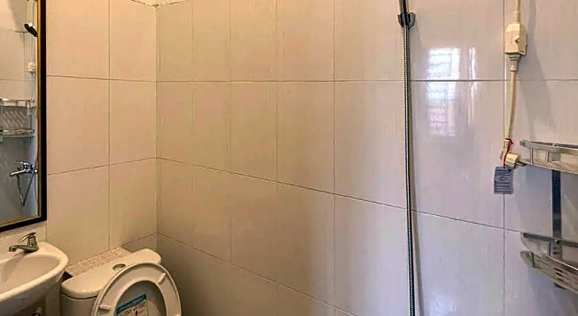 RedDoorz near Waterpark Citra Garden Medan