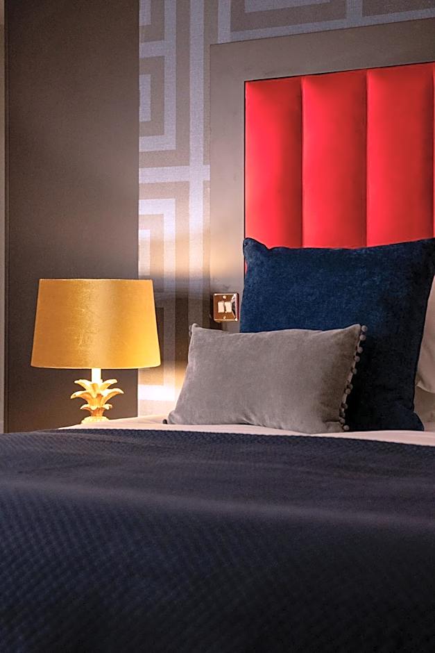 62 Castle Street Hotel