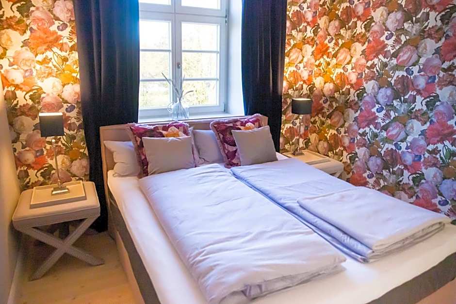 Gutshaus Volzrade Hotel & Ferienwohnungen in Elbnähe