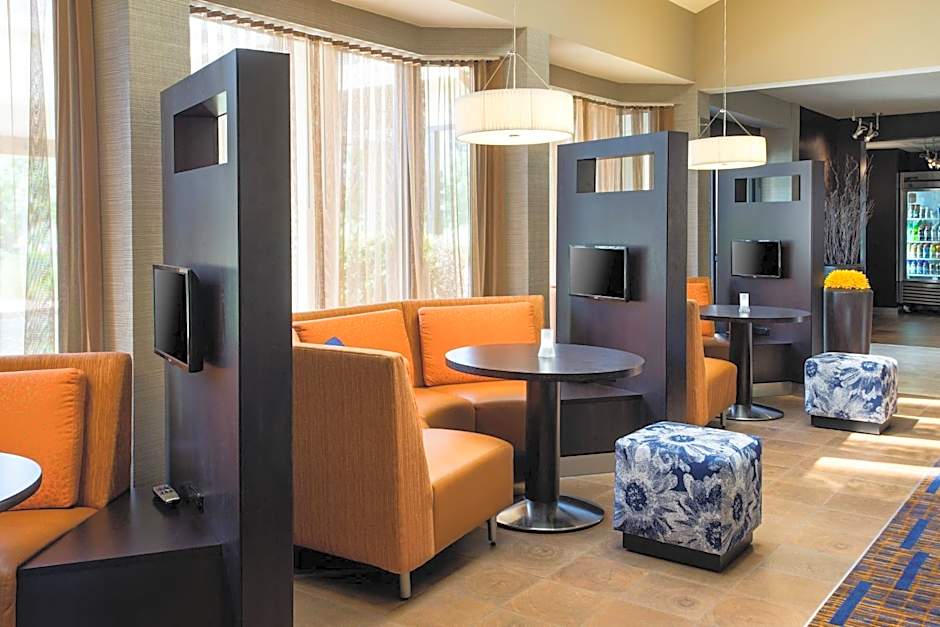 Courtyard by Marriott Denver Central Park